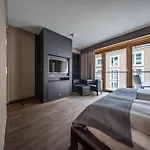 Piz Hotel 3*