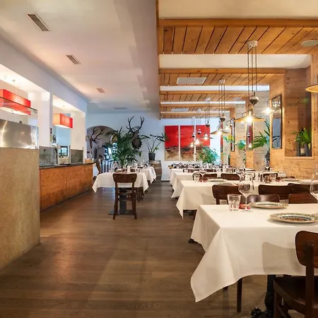 Piz Hotel 3*