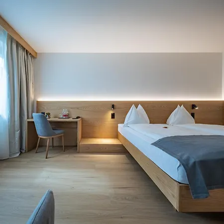 Piz Hotel 3*