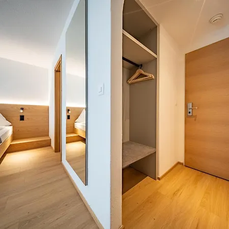 Hotel Piz 3*