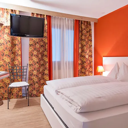 Hotel Piz 3*