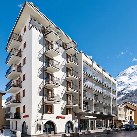 Hotel Piz 3*